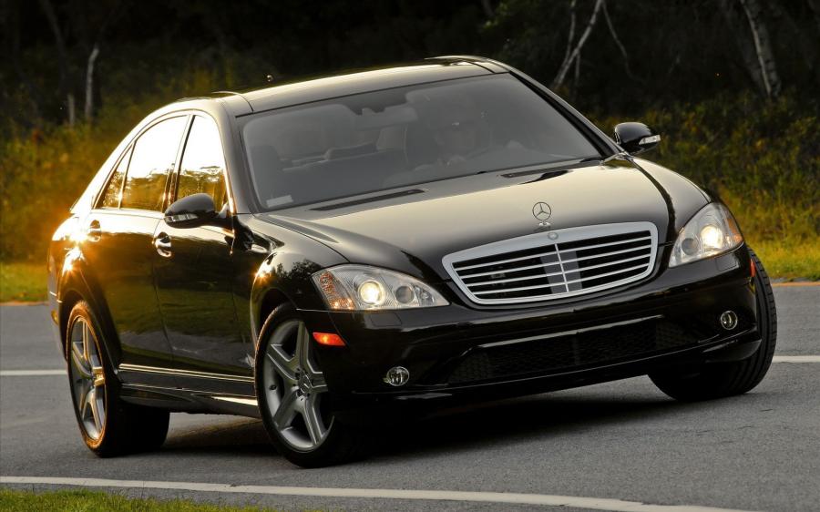 Mercedes-Benz S550 Enhanced 2009 года  (фото 1 из 11)